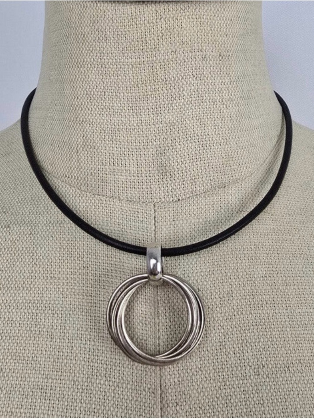 Silpada Sterling Silver Multi-ring Circle Pendant on Leather Cord Necklace